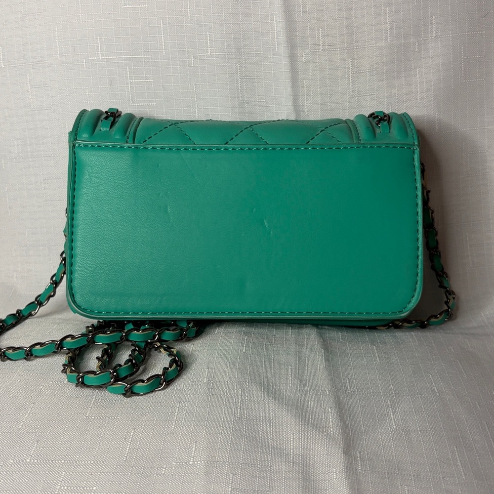 Badgley Mischka Small Crossbody in Turquoise/Green NWT - Picture 3 of 6